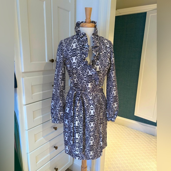 S - Elizabeth McKay Elegant Blue and White Patterned Dress - Picture 1 of 4